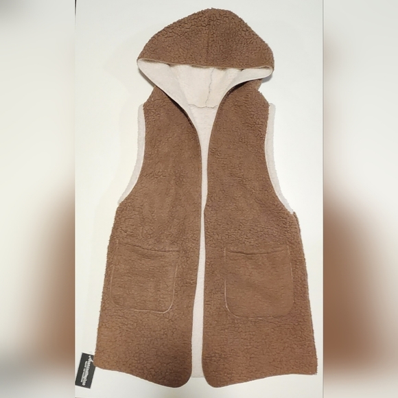Jackets & Blazers - Fleece Brown and Cream Hoodie Vest One Size NWT